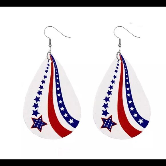 Teardrop American Flag Design Earrings - Picture 1 of 6